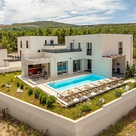 Wave Of Zadarvillas *